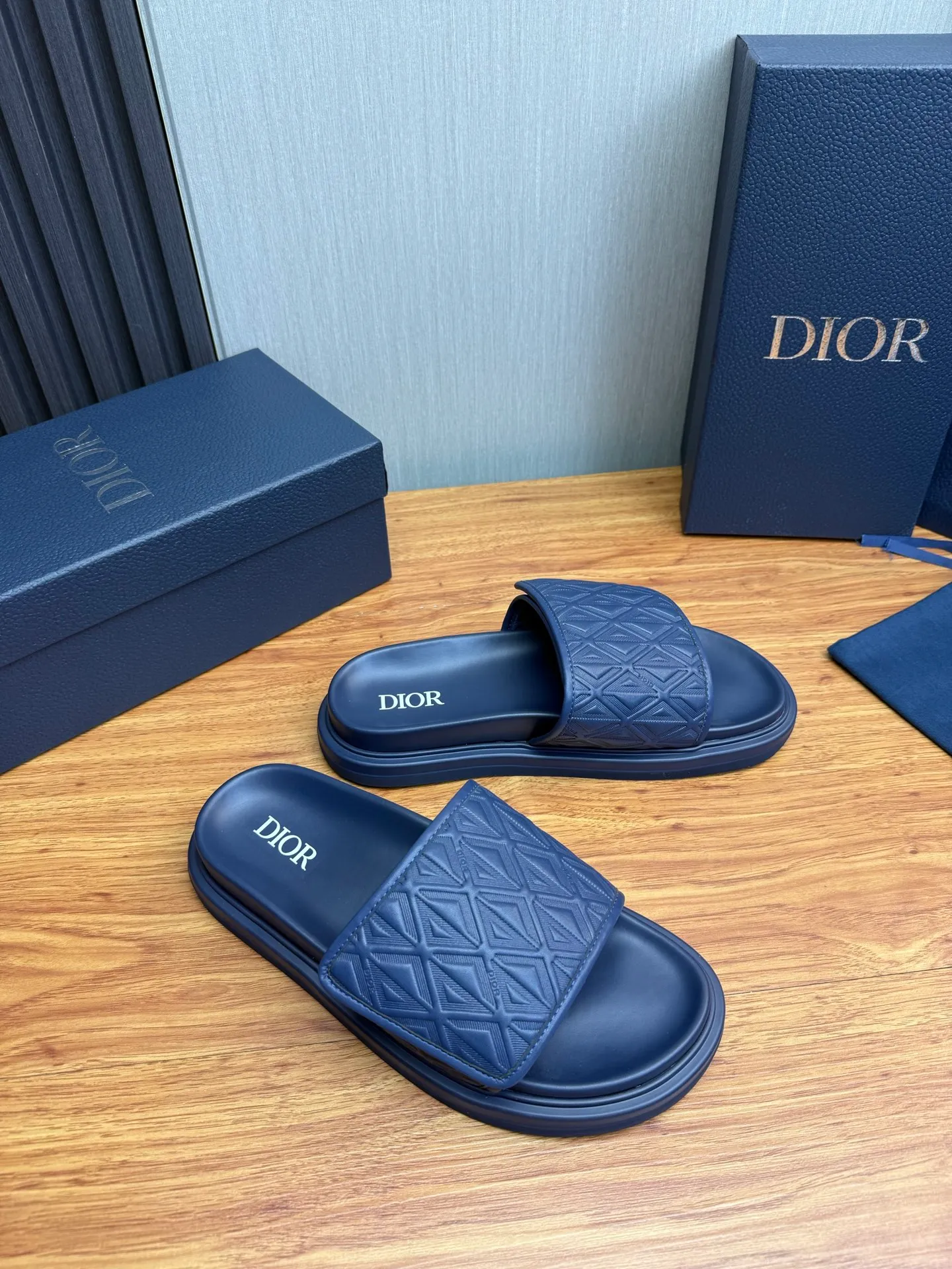 Men's shoes 280💰 Dior. Men's slippers🩴Official website 1:1 production 38-45 yards 45 46 🉑️Customized original material shipped✅